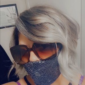 Meet your Posher, Veronica